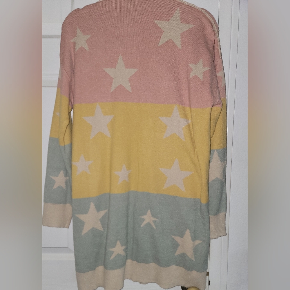 Hem & Thread Stars In Flight Cardigan 🩷💛🩵 - Picture 4 of 7
